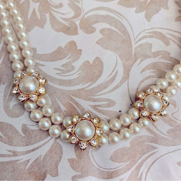 Vintage Faux Pearls & Rhinestones Necklace 2 Strand 16” Gorgeous - Picture 2 of 4